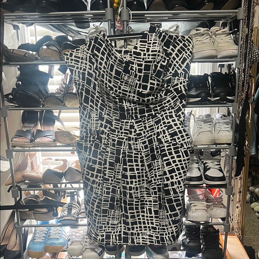 Snap Black and White Strapless Patterned Dress